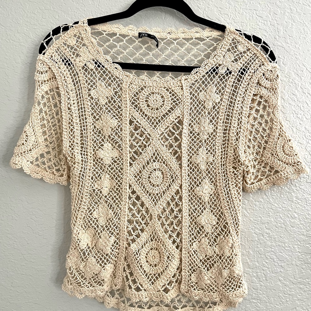 Bohemian Dream Beige Floral Knit Top by Zara - Picture 2 of 8